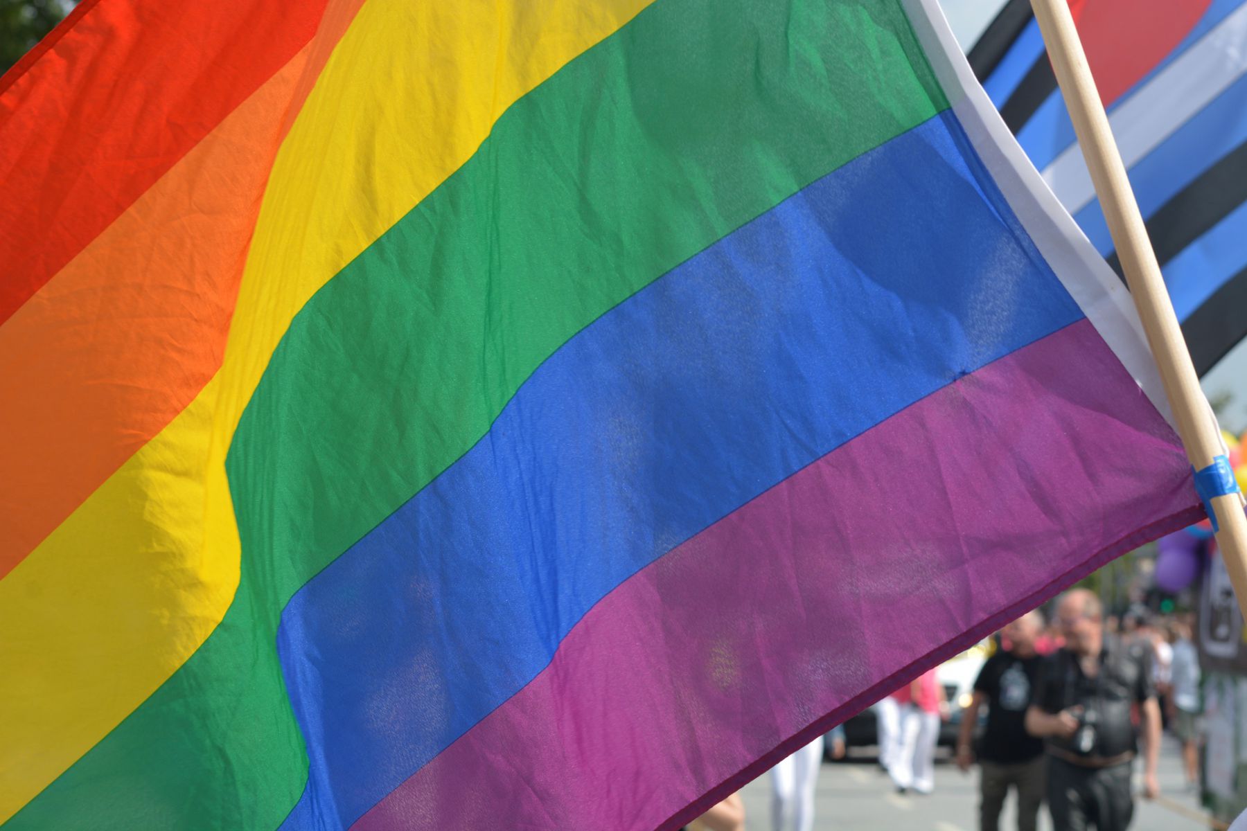 <p>La Unión Europea defiende derechos LGBTIQ+ en Hungría y Polonia.</p>
