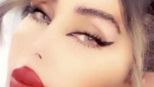Meten presa a mujer trans en Kuwait por 