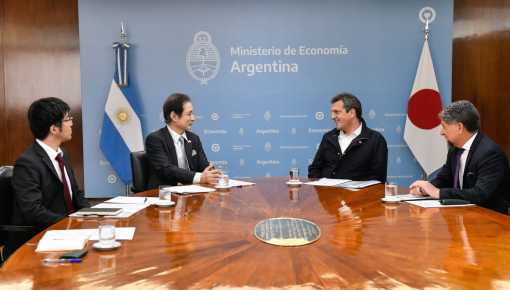 Nuevas inversiones: Massa recibió al embajador de Japón