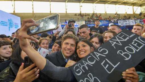 Kicillof anunció la implementación del boleto estudiantil terciario