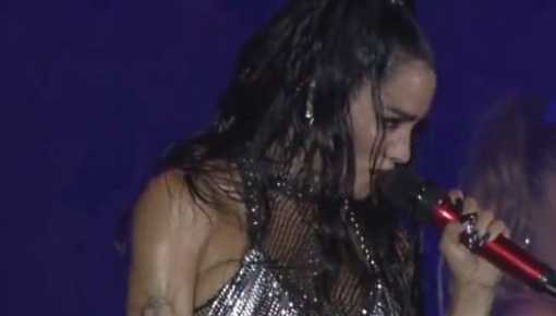 Lali se despachó en Cosquín Rock contra 