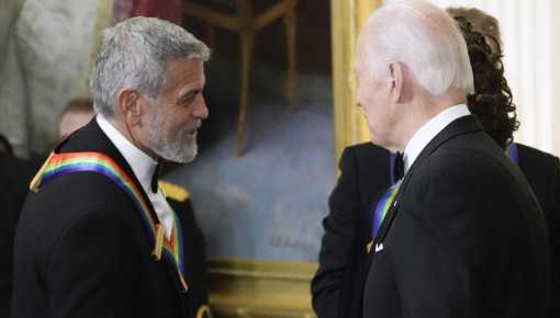 George Clooney pidió a Joe Biden que baje su candidatura