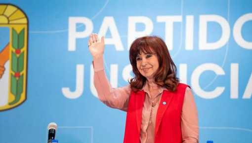 Escándalo por coimas: CFK acusó a Milei de encubrir el fraude con los medicamentos