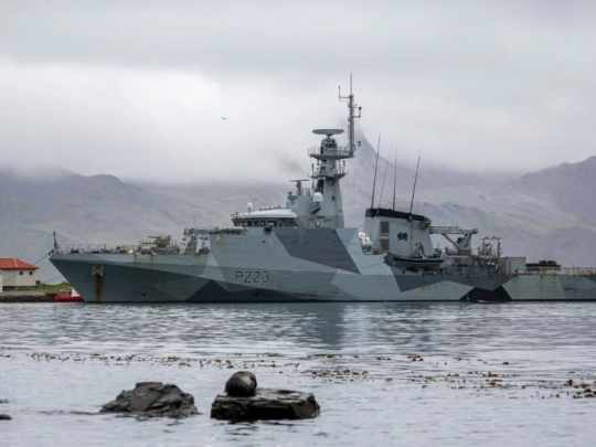 Malvinas: fuerte polémica por el paso de un buque de guerra británico