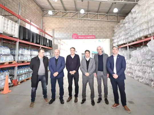 Kicillof desafió a Milei por las privatizaciones: &ldquo;Hay una empresa estatal que genera trabajo&rdquo;